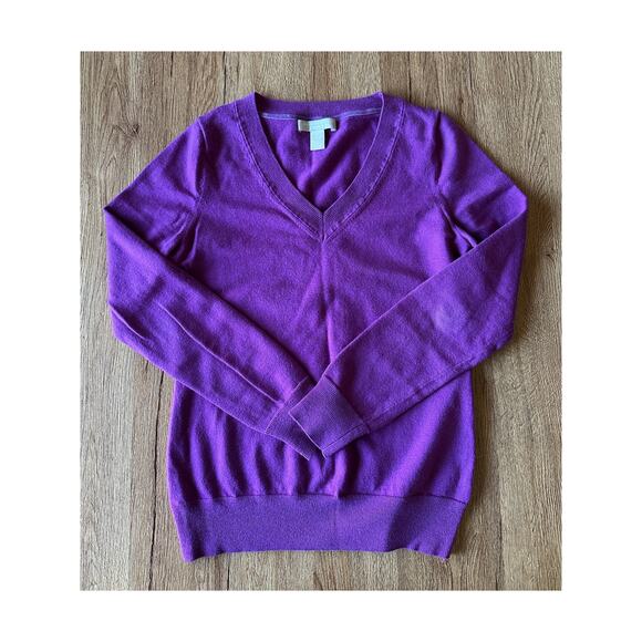 Banana Republic Extra Fine Merino Wool Purple Sweater Size Small - Picture 1 of 5